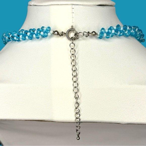 Stunning Blue & White Beaded Statement Necklace - Picture 12 of 15